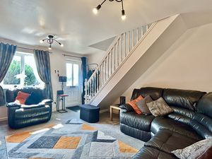 Lounge- click for photo gallery